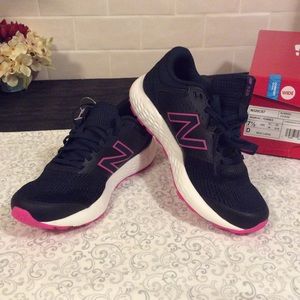 New Balance Running Shoes WIDE W520CB7